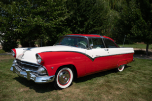 1955 Ford Fairlane Crown Victoria 2Dr